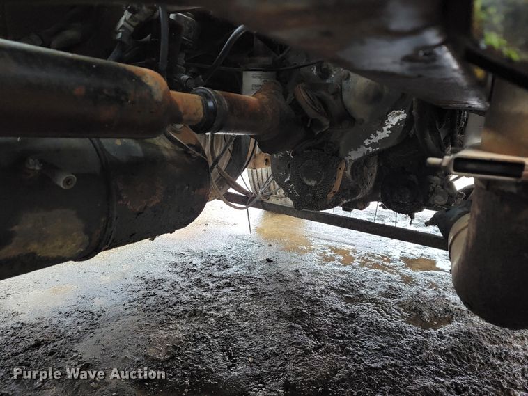 image for item JE9985 1982 Mack R688ST  water truck