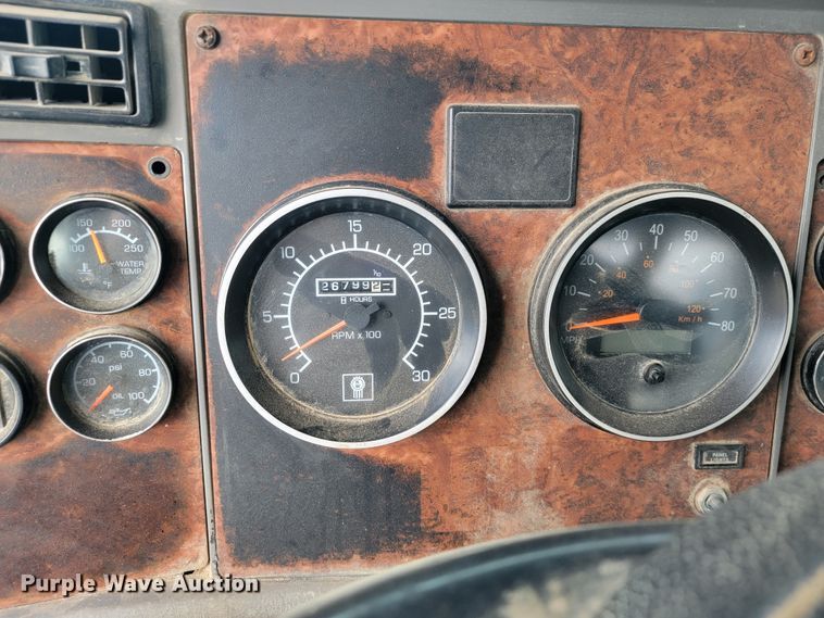 image for item JE9999 2004 Kenworth T800  ready mix truck