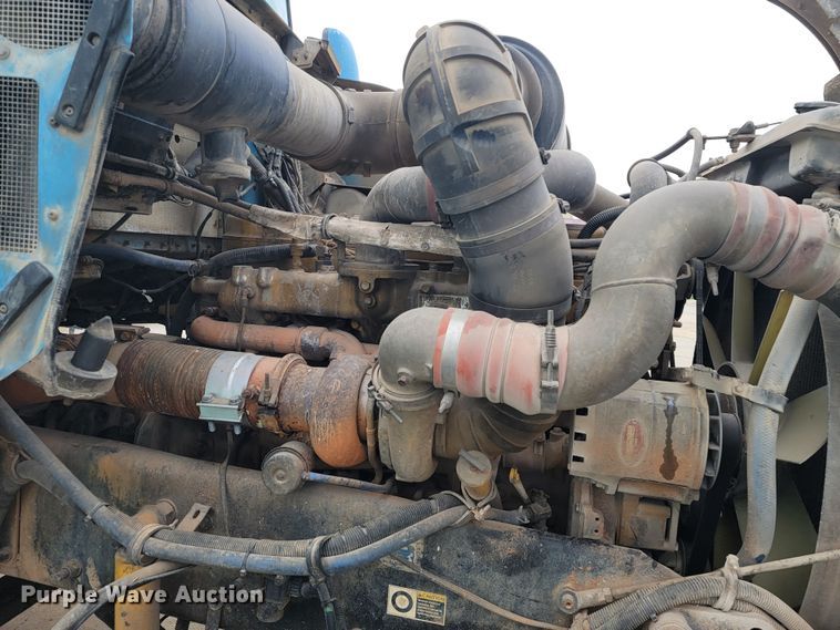 image for item JE9999 2004 Kenworth T800  ready mix truck