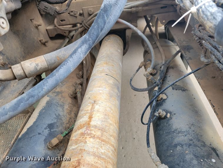 image for item JE9999 2004 Kenworth T800  ready mix truck