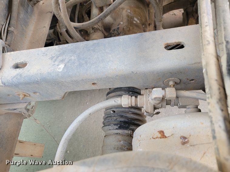 image for item JE9999 2004 Kenworth T800  ready mix truck