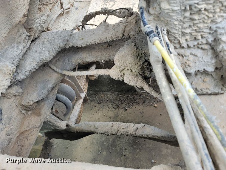 image for item JE9999 2004 Kenworth T800  ready mix truck