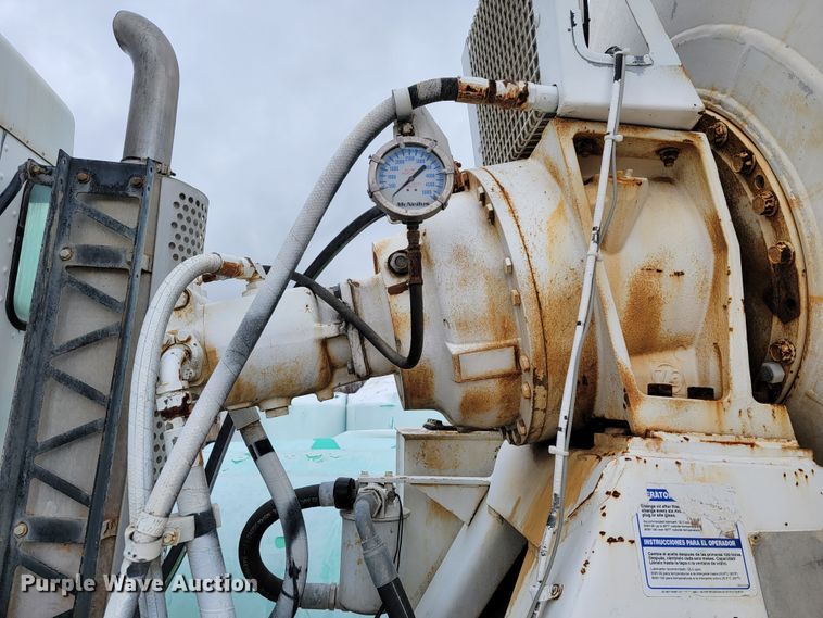 image for item JE9999 2004 Kenworth T800  ready mix truck