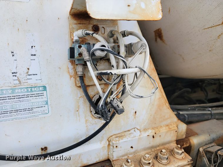 image for item JE9999 2004 Kenworth T800  ready mix truck