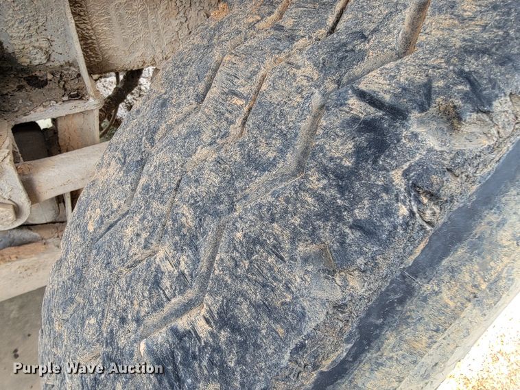 image for item JE9999 2004 Kenworth T800  ready mix truck