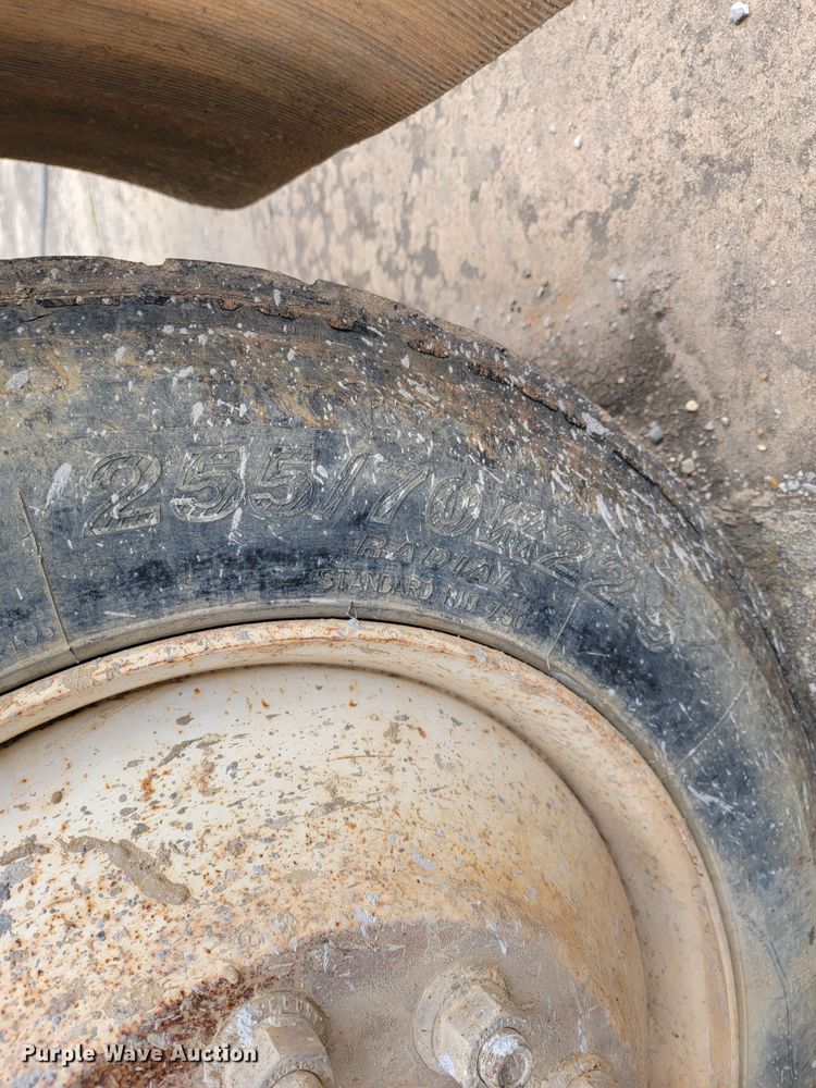 image for item JE9999 2004 Kenworth T800  ready mix truck