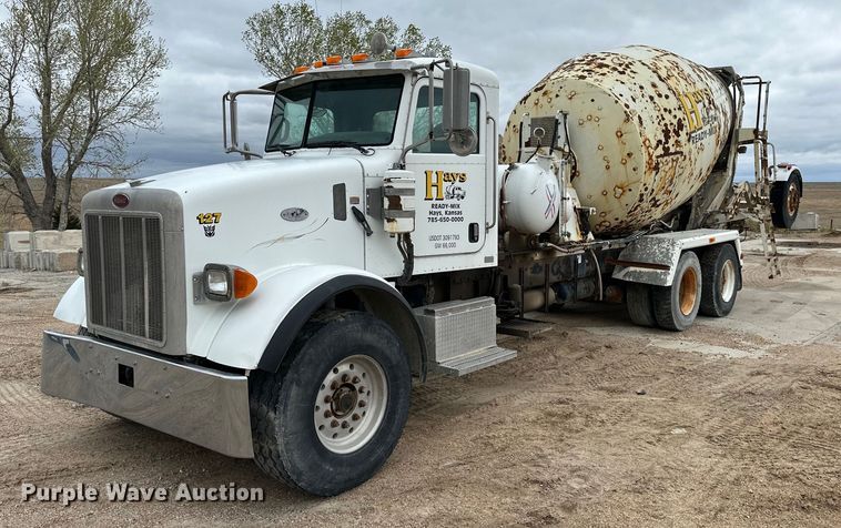 image for item KL9203 2007 Peterbilt 357  ready mix truck