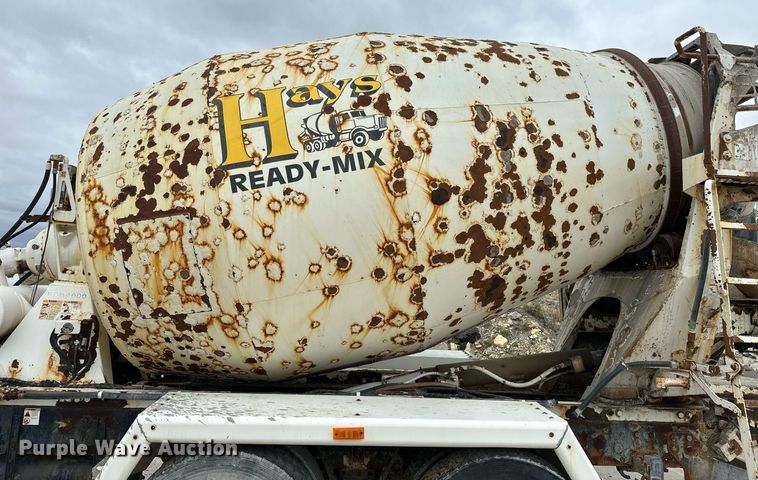 image for item KL9203 2007 Peterbilt 357  ready mix truck