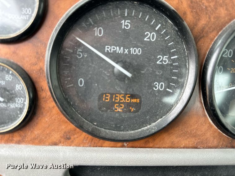 image for item KL9203 2007 Peterbilt 357  ready mix truck