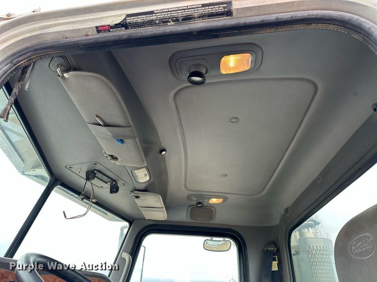 image for item KL9203 2007 Peterbilt 357  ready mix truck