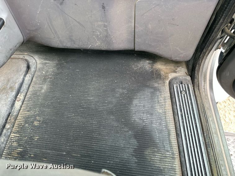 image for item KL9203 2007 Peterbilt 357  ready mix truck