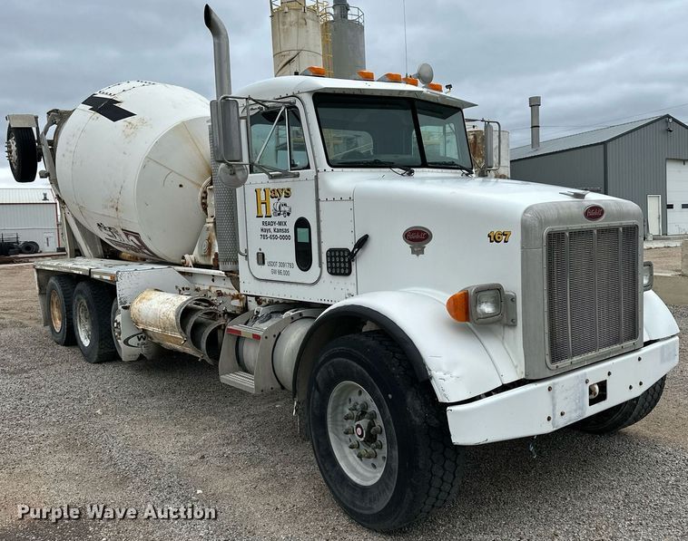 image for item KL9204 2004 Peterbilt 357  ready mix truck