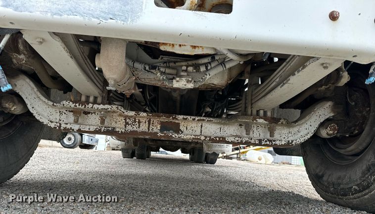 image for item KL9204 2004 Peterbilt 357  ready mix truck