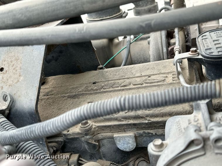 image for item KL9204 2004 Peterbilt 357  ready mix truck