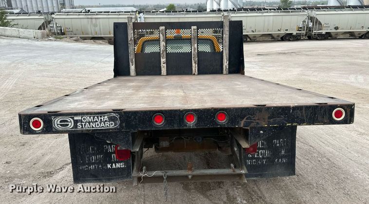 image for item KX9006 1993 Ford F350  flatbed pickup truck