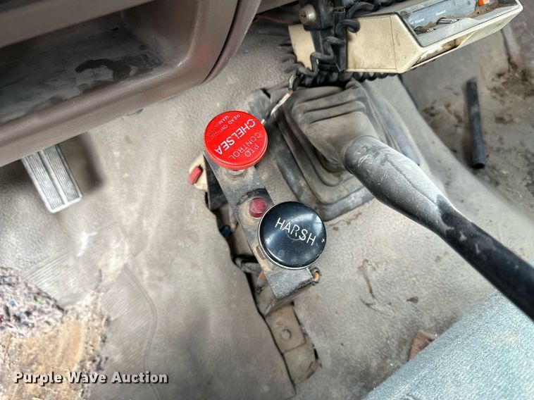 image for item KX9006 1993 Ford F350  flatbed pickup truck