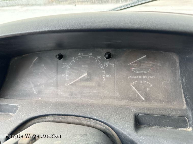 image for item KX9006 1993 Ford F350  flatbed pickup truck