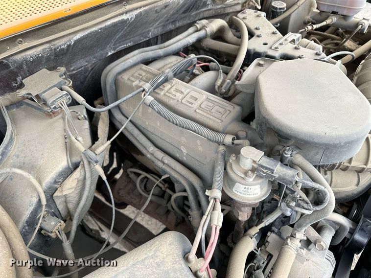 image for item KX9006 1993 Ford F350  flatbed pickup truck