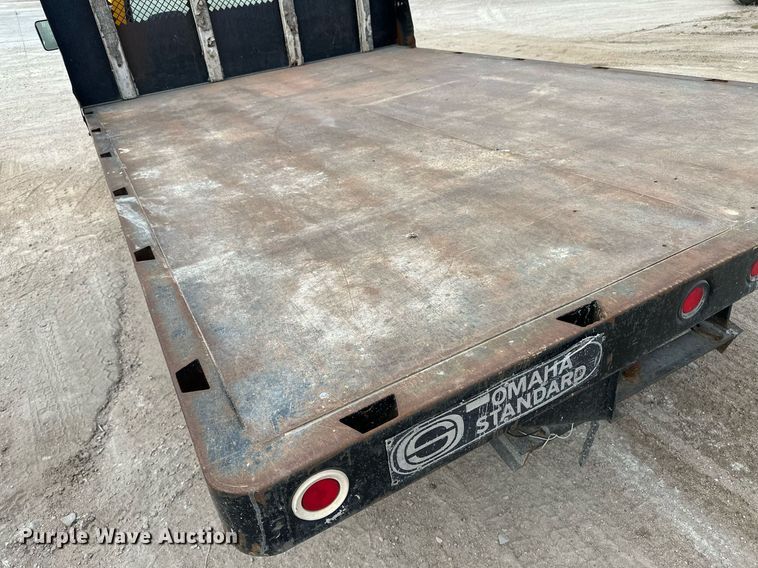 image for item KX9006 1993 Ford F350  flatbed pickup truck