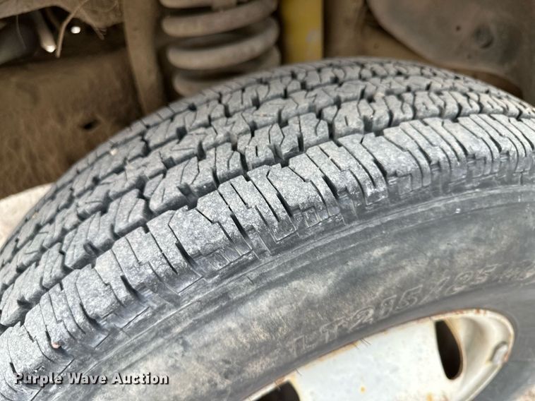 image for item KX9006 1993 Ford F350  flatbed pickup truck