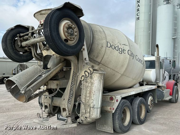 image for item KX9007 2015 Peterbilt 365  ready mix truck