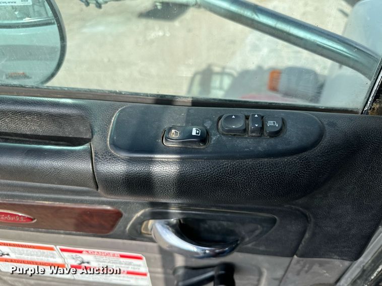 image for item KX9007 2015 Peterbilt 365  ready mix truck