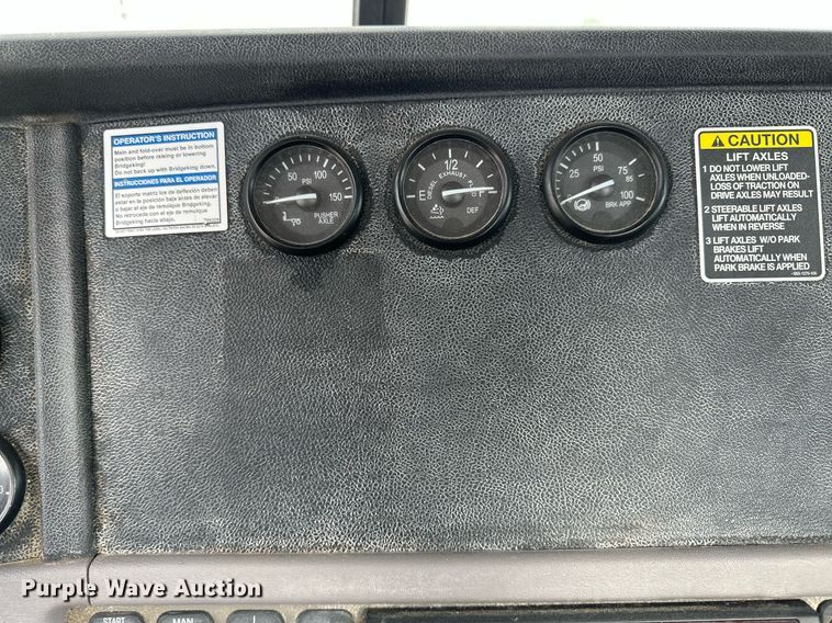 image for item KX9007 2015 Peterbilt 365  ready mix truck