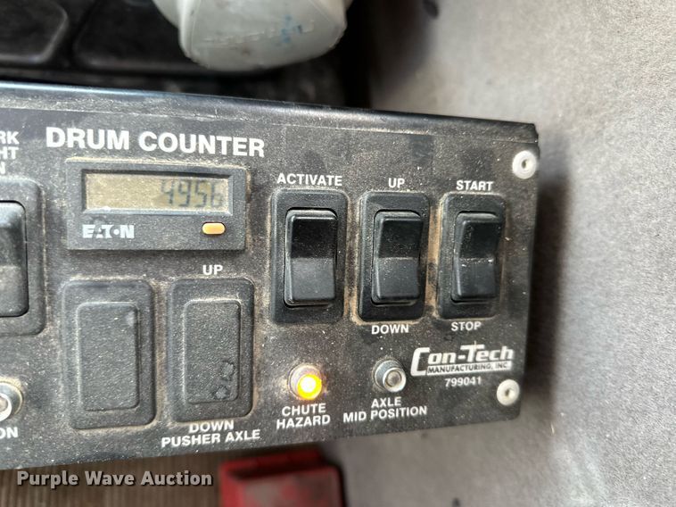 image for item KX9007 2015 Peterbilt 365  ready mix truck