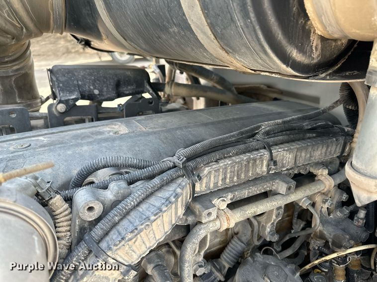 image for item KX9007 2015 Peterbilt 365  ready mix truck