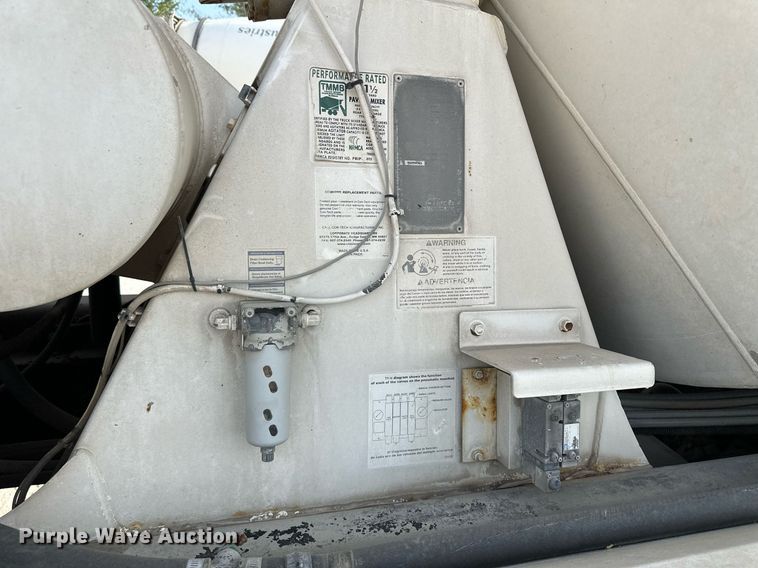 image for item KX9007 2015 Peterbilt 365  ready mix truck