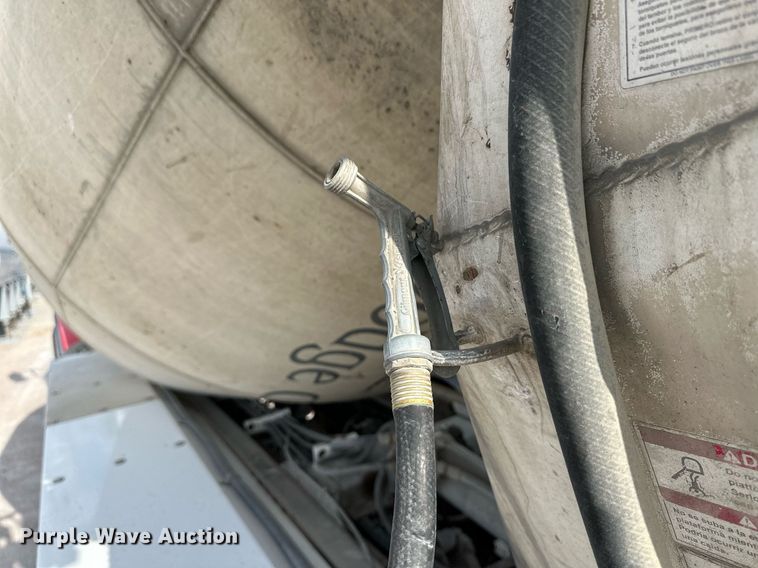 image for item KX9007 2015 Peterbilt 365  ready mix truck