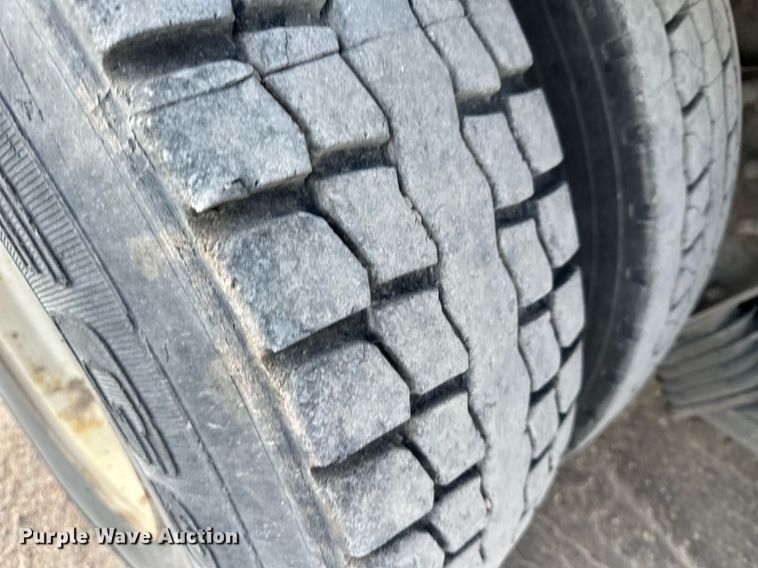 image for item KX9007 2015 Peterbilt 365  ready mix truck