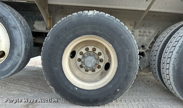 image for item KX9007 2015 Peterbilt 365  ready mix truck