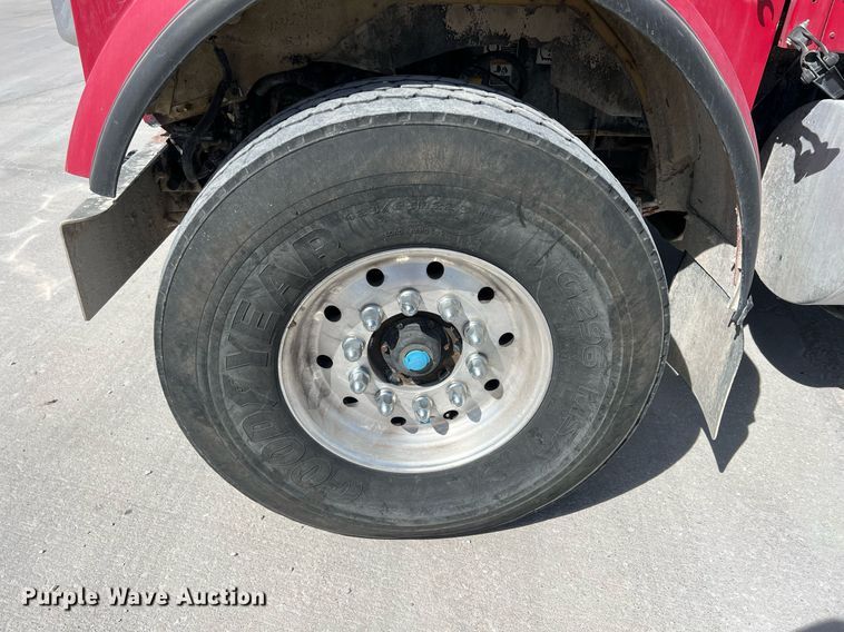 image for item LG9084 2014 Kenworth W900  ready mix truck