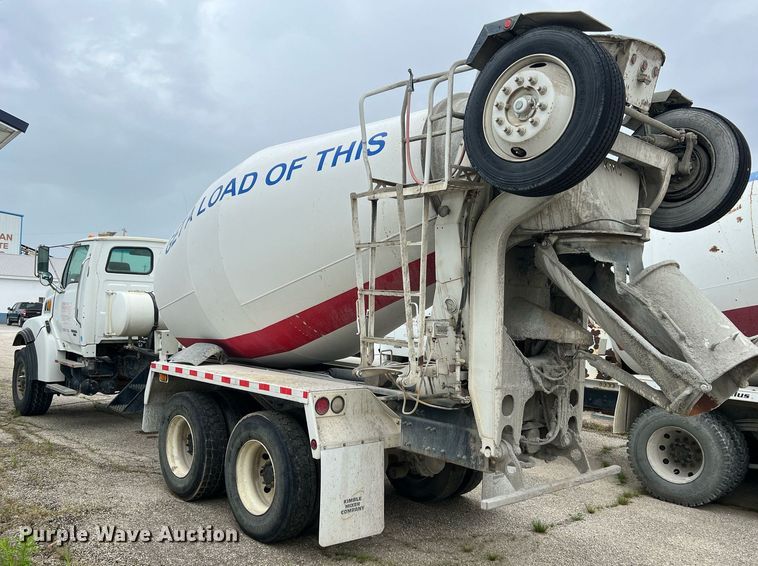 image for item LG9099 2007 Sterling L9500  ready mix truck