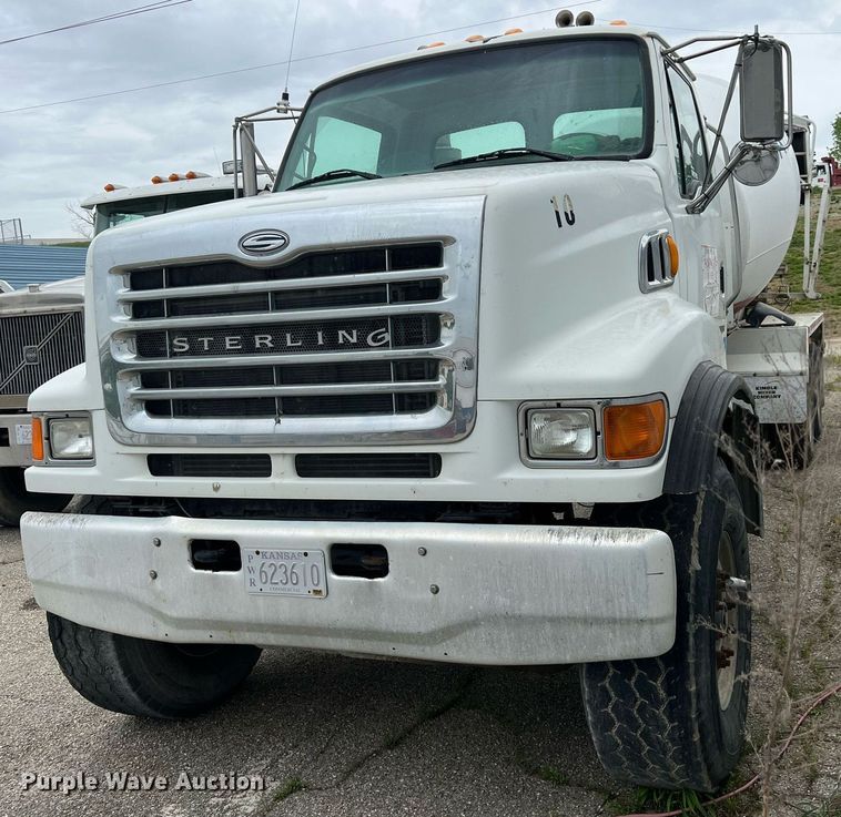 image for item LG9099 2007 Sterling L9500  ready mix truck