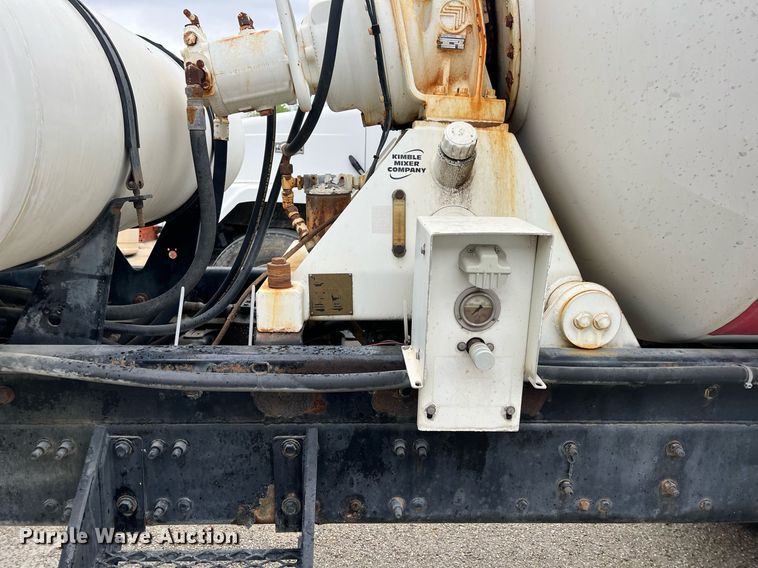 image for item LG9099 2007 Sterling L9500  ready mix truck