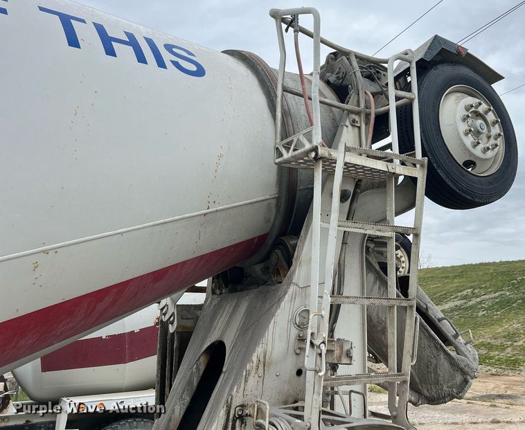 image for item LG9099 2007 Sterling L9500  ready mix truck