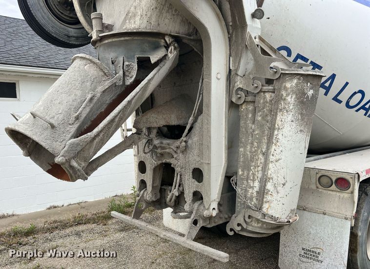 image for item LG9099 2007 Sterling L9500  ready mix truck