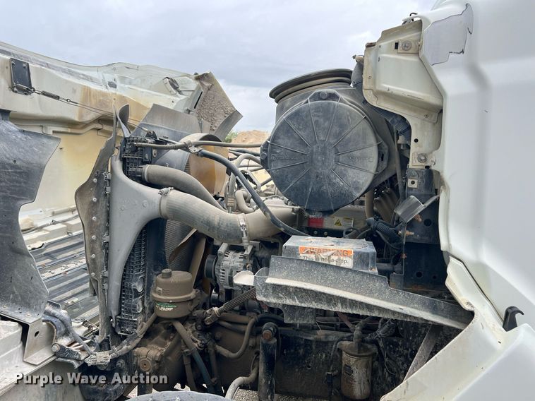 image for item LG9099 2007 Sterling L9500  ready mix truck