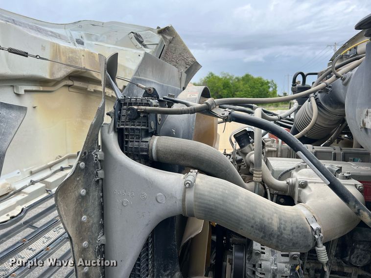 image for item LG9099 2007 Sterling L9500  ready mix truck