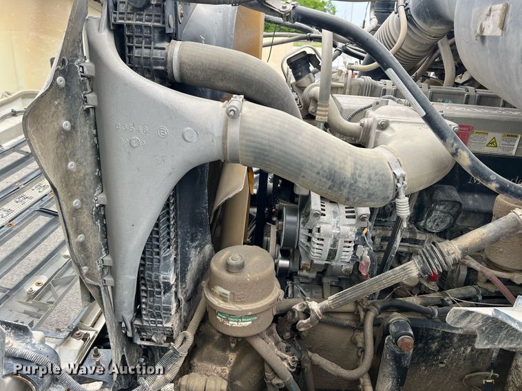 image for item LG9099 2007 Sterling L9500  ready mix truck