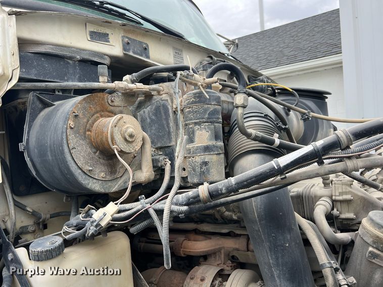 image for item LG9099 2007 Sterling L9500  ready mix truck