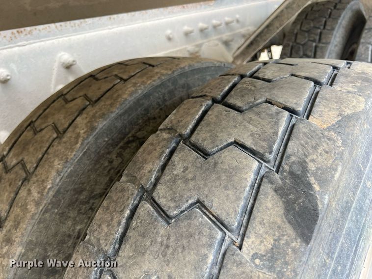 image for item LG9099 2007 Sterling L9500  ready mix truck