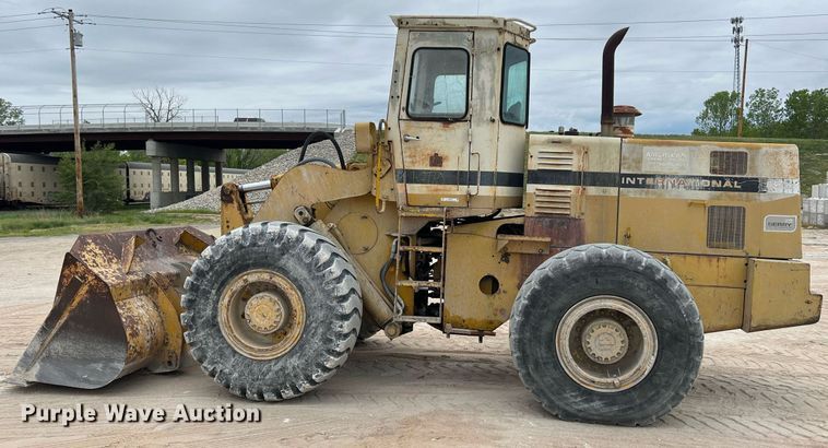 image for item LG9100 1979 International 530  wheel loader