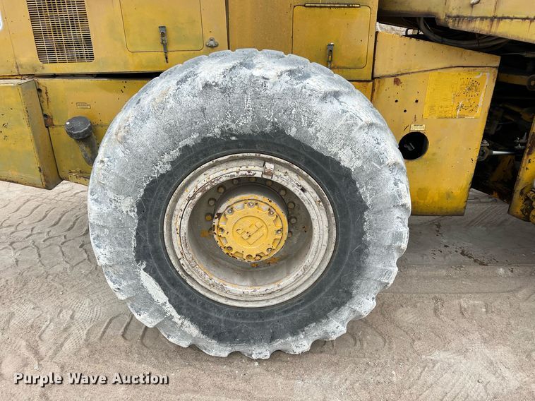 image for item LG9100 1979 International 530  wheel loader