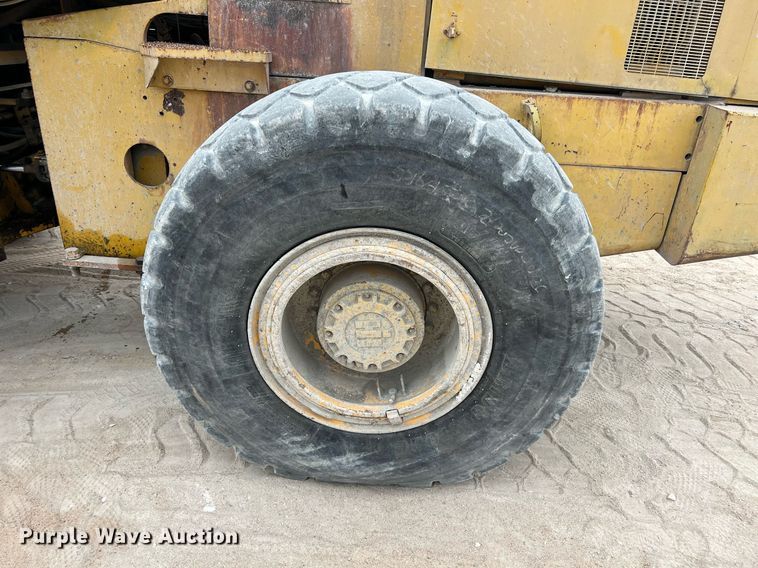 image for item LG9100 1979 International 530  wheel loader
