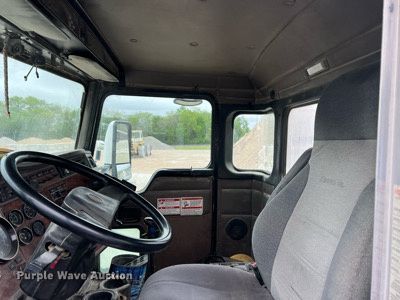 image for item LG9101 2004 Kenworth W900  ready mix truck