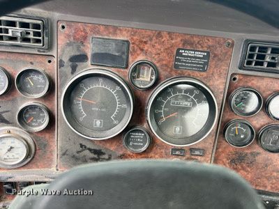 image for item LG9101 2004 Kenworth W900  ready mix truck