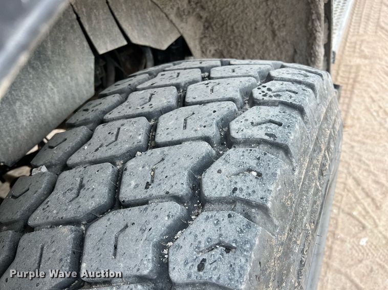 image for item LG9101 2004 Kenworth W900  ready mix truck